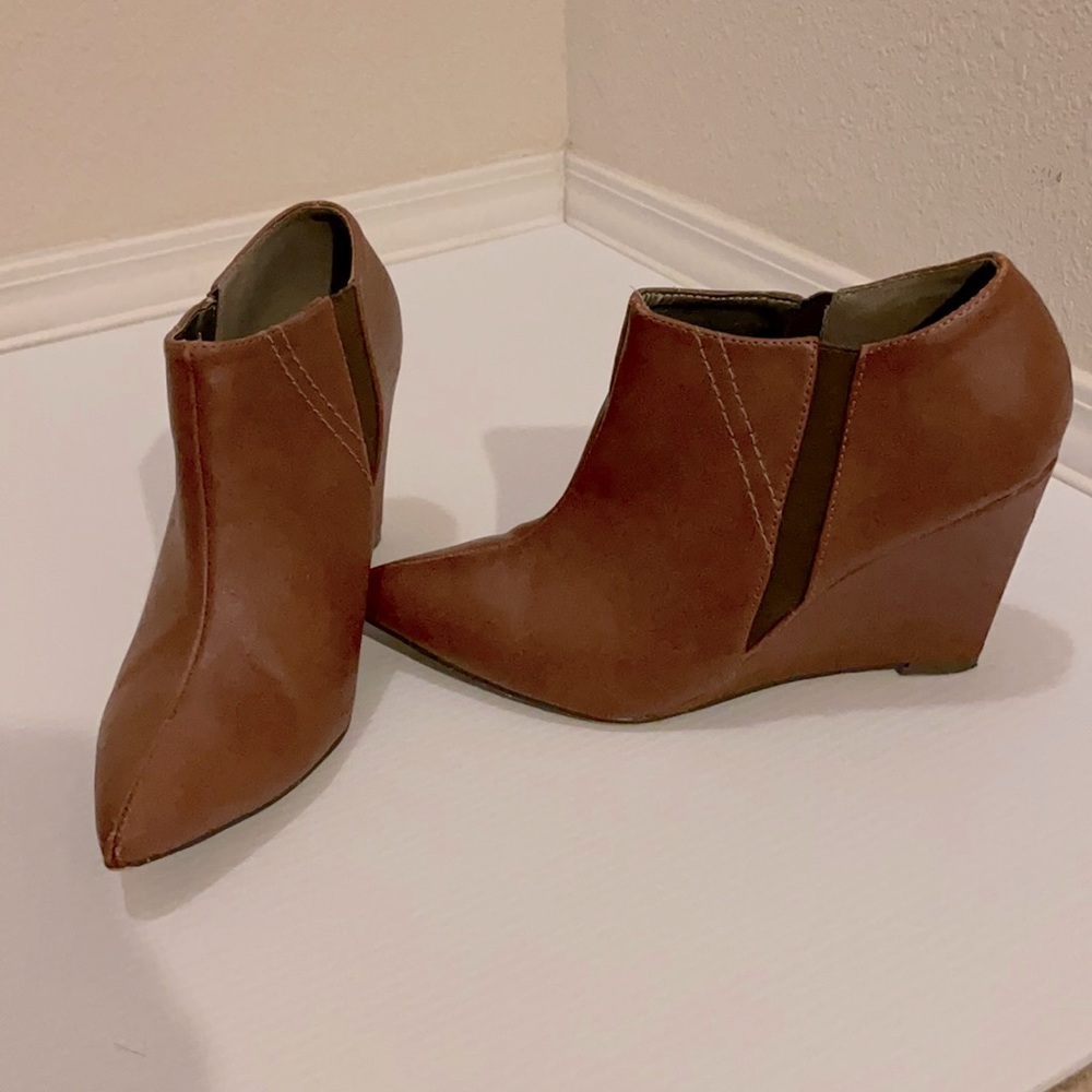 Brown wedges